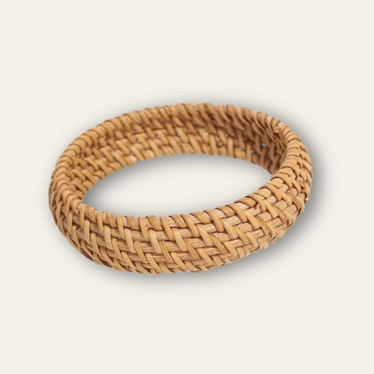 THE BRISA BANGLE (SM)